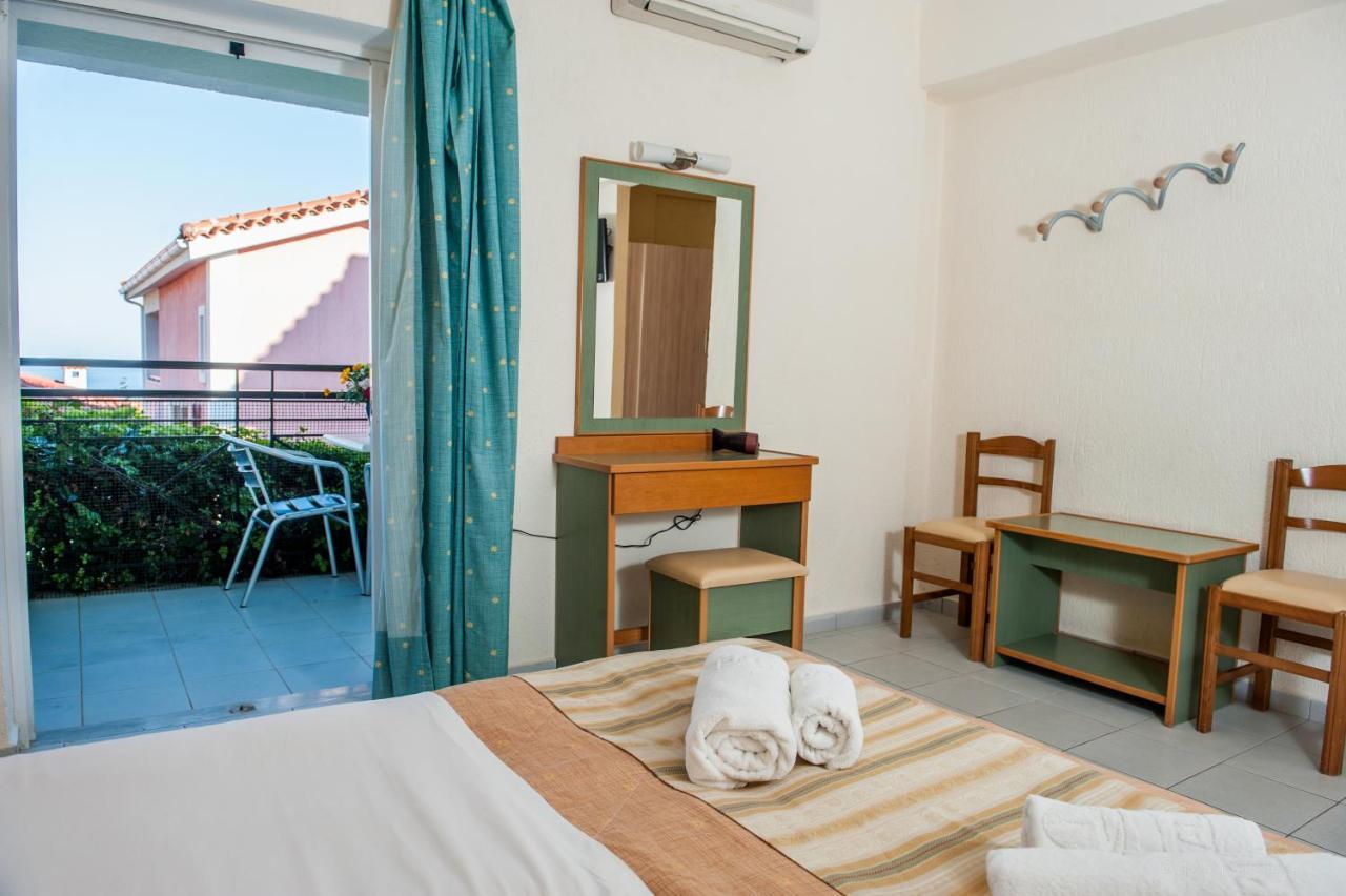 Porto Skala Hotel Village Skala (Kefalonia) Exteriör bild