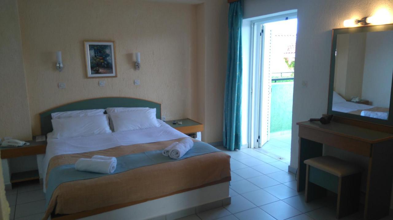 Porto Skala Hotel Village Skala (Kefalonia) Exteriör bild