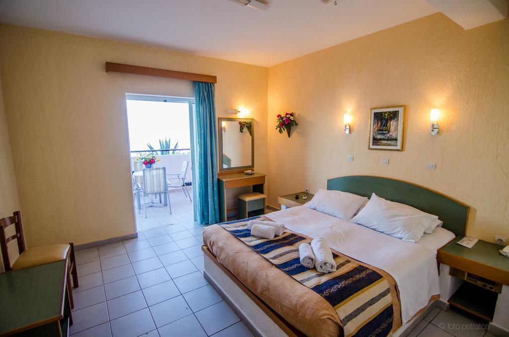 Porto Skala Hotel Village Skala (Kefalonia) Rum bild